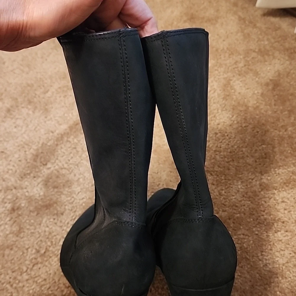 UGG Joely Wedge Boots Size 9.5 EU 40.5 - Picture 6 of 16